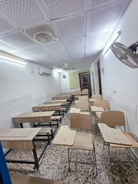 عندي رحلات للبيع 07717454615