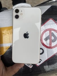 آيفون 11 • ضمان • بطارية ٧٥
