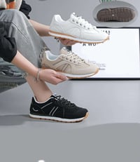 سبورت جديد موديلات كلش حلوه  السعر ( 10 ) الاف قياسات 37 الى 41  الحجز...