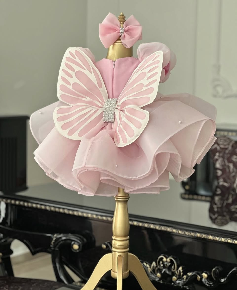 مرحبا بنات بدله بنتي خذتها ١٣٧ أريدها ٨٥ قياس ٢/٣ سنه تخبل تخبل بالحقيقه كلششش فخمه


**إذا كنت صاحب هذا الإعلان وتريد حذفه لأي سبب، رجاءا أرسل رسالة إلى الدعم الفني**