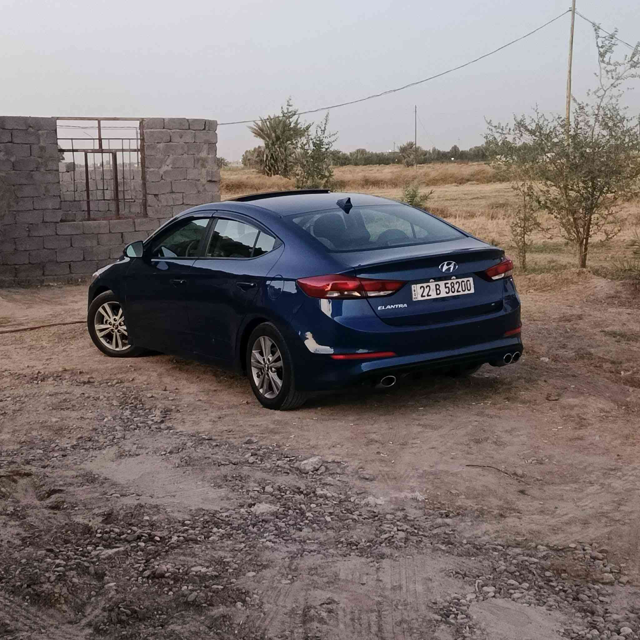 السلام عليكم.. النترا 2018.. رقم اربيل با اسمي شرط التحويل.. فول موصفات.. بيهة صبغ الجاملغ فقط.. وبيها بارد مكانين.. وبيها طخه بين الجاملغ والباب الخلفي.. باقي سيارة. مكفول.. السعر ١٣٠وبيها مجال.. مكان السيارة بغداد.. ***********
