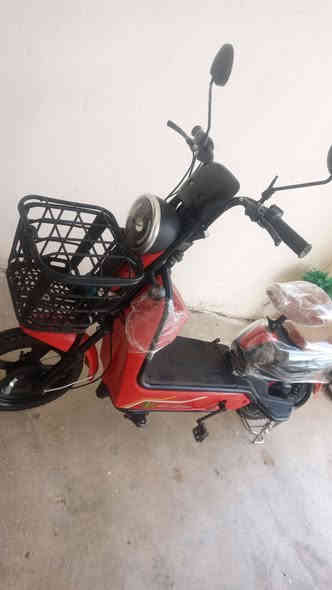 السلام عليكم 
بايسكل شحن للبيع 
موديل 2025
حجم 14 
السرعة 50
3گير 
اللون مميز 
تشغيل ع بعد بصمه
بطاريات شرط ع فحص جدد 👉
السعر 195الاف وبي مجال قليل 
مكاني الشرقاط قرب كراج الشرقاط 
ملاحضة البايسكل مستخدم شي قليل بعد ع وضعه 👉
خدمي شي راقي 🤗
رقم الهاتف ***********
