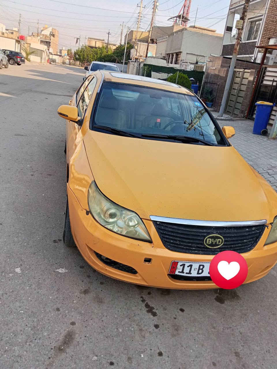 سلام عليكم بيوايدي اف6 مديل 2011 بسمي رقم جديد سنويه 28 بيه نقوصات بسيطه مكينه تنقيص كير عينه وصينيه تعبانه بس تمشي السياره طبيعي يرادله ترتيب السعر 31 وبيه مجال رقمي*********** مكاني بغداد الحسينيه
