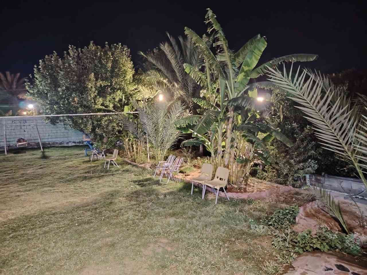 منتجع ومزرعه بلد الخضراء موثقه بتطبيق أجرلي💚✨

يحتوي المنتجع على:✨

.ملعب كره طائره✨
.حديقه كبيره✨
.العاب اطفال✨
.منظده+فيشه✨
إنترنت فول✨✨
.بيت كامل مكمل ومكيف مزود بل كهرباء24ساعه✨
.غرفتين+صاله+مطبخ+صحيات داخليه وخارجيه✨
.مسبح كبير وصغير✨

متوفره طيله ايام الأسبوع وعروض خاصه لعوائلنه الكريم✨🤍

🎉 عروض خاصة طول الأسبوع 🎉

أسعار الشفتات ❤️✨

☀️ الشفت النهاري 125 ألف  
🌙 الشفت الليلي 150 ألف

للحجز والاستفسار:
📞***********
📍 موقعنا: [صلاح الدين قضاء بلد ]
