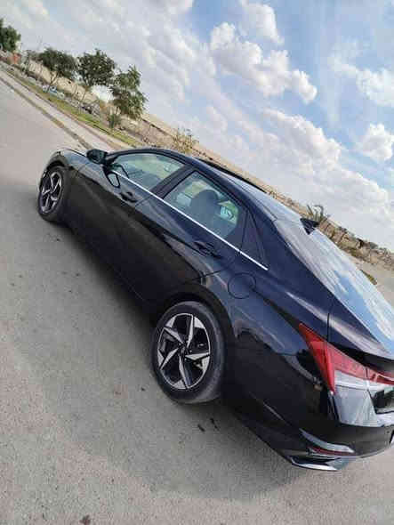 السلام عليكم 
النترا 2023 لمتد فول 1/1امريكي بدون رقم 
مكان السياره بغداد
تبديل دعاميه نفس اللون والبنيد فقط الكصه مالته ونصبغ نص بنيد فقط وعندي صور للتصليح بدون ايرباك 
راديترات بدنه كله بلاد على وضع الشركه 
محرك 2000دوش
ماشيه 34ميل مشي امريكا فقطط 
المواصفات 
بصمة تشغيل+بصمة ابواب لمس والجنطه بصمه 
فتحه 
رادار امامي جانبي خلفي 
جنطه ذكيه تفتح عند الاقتراب 
كشنات جلد +تدفئه+كشن السائق كهرباء
شاشه متصله تدعم ابل كار بلي واندرويد اوتو 
سايد بريك بصمه 
كامره خلفيه +حساسات خلفيه 
نقاط عمياء
تحديد مسار 
اشاير بالمري 
لايتات 3عدسات ولد خلفي 
نضام اوتو هولد 
السعر 150 سياره بدون رقمممم 
السياره مبولشه وعليها نانو سيراميك 
العنوان شهداء السيديه 
***********
