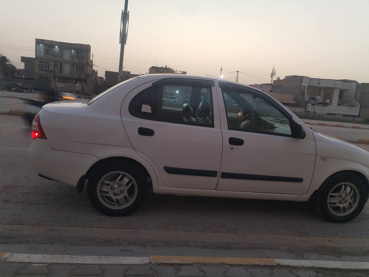 سلام عليكم طيبه للبيع موديل 15 مكنيه وكير انضاف تخم تاير كهربائياته شغاله
سنويه 2028 رقم واسط صدر حداديه نضيفه سياره جديده خير من الله ربع متصرف عليها  تدفه تبريد شغال ثلج دواخل جديده  السعر ٤٥وبيها مجال قليل حك الجيه مكاني كوت مركز المدينه لاستفسار الاتصال على الرقم *********** او ***********
