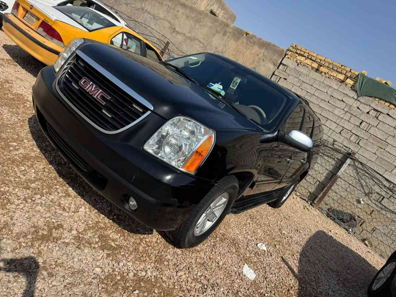 جي ام سي طويل خليجي 2012 كفاله عامه ضربه وصبغ السعر 80  وبيه مجال ***********
