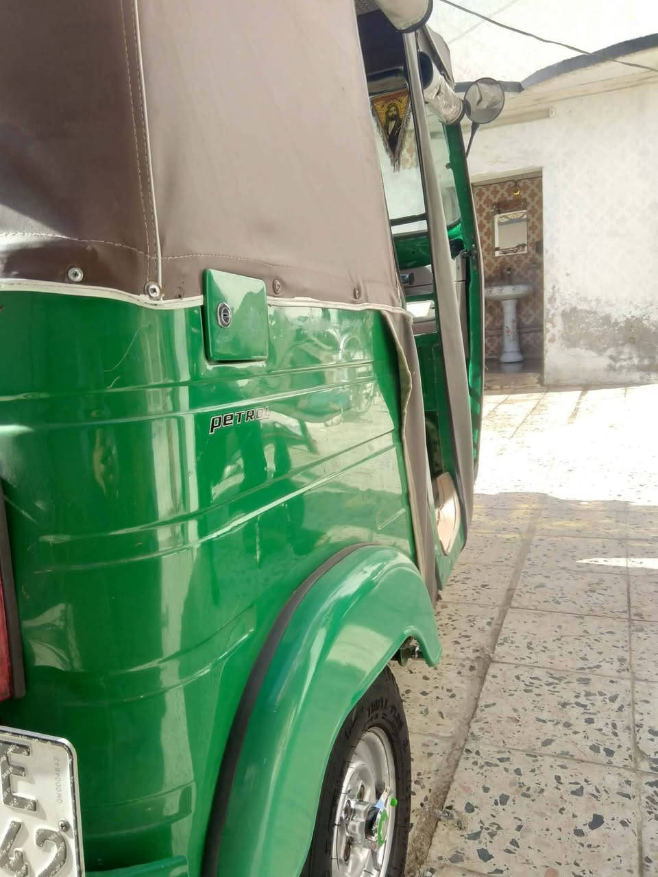 سلام عليكم تكتك 20شهر 12 كفاله عامه كشر ومكينه حته الدوس مامعمره واكفه عله شكو 20 هل اكو مبارز تخم تاير جبلي سفريات كهربايات كلهه شغاله مسجل ودمام هورن بوش رقم انكليزي بسمي تحويل ثاني يوم العنوان الحسينيه المعامل ***********
