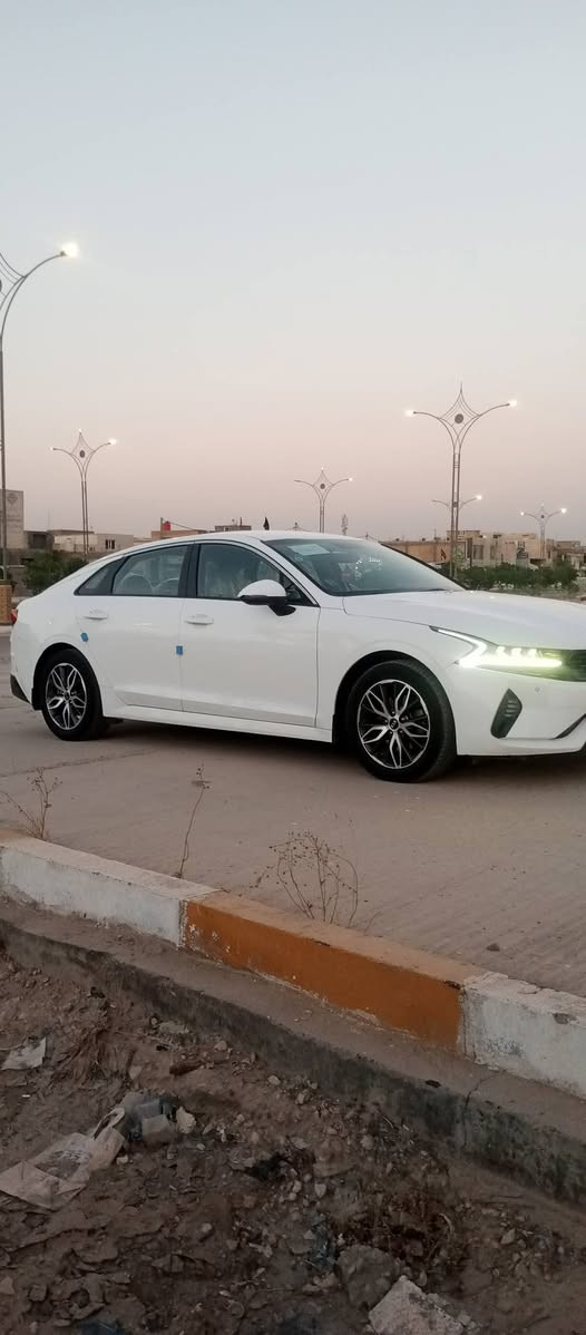 سلام عليكم كي فايف خليجي موديل 2021 مكفول كفاله عامه  من صبغ وتكحيل ولبارد رقم بغداد  دولي بسمي مشروع وطني مواصفات معروفه عده البصمه والفتح شراي اتصل رقم ***********
