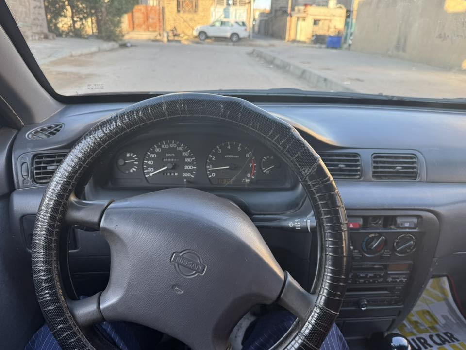 سلام عليكم 
للبيع نيسان سني. مديل  2000
سيارة جديده شرط مكينة حاويه تخم تاير حدادية جديده دواخل جديده سيارة متعوب عليها  المكان كربلاء للاستفسار  ***********
