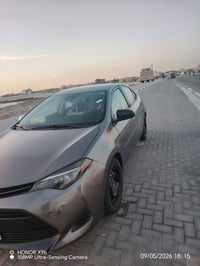 كورلا 2019 جاهزه ونضيفه سياره حلوه... بيها 3 قطع بدون ايرباك .... السع...