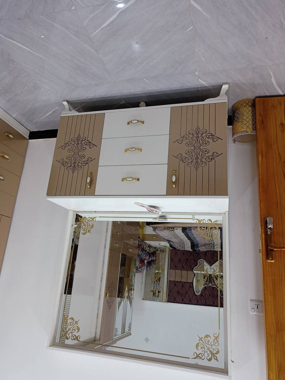 غرفه تركيه للبيع ميسان مستخدمه قليل   نضيفه اخت الجديده  شراي يتصل ويدلل /***********
