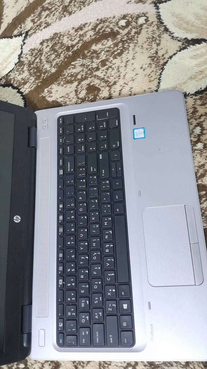 انظف جهاز عملي ممكن تشوفه!
.
.
.
المواصفات:-
💠 CPU: Core i7-6600U @2.60GHz 
الفئة السابعة يعني لابتوب يفيدك اذا شغلك كان مكتبي او اذا جنت طالب جامعة او اذا كنت ابو مكتبة وطباعة وكتابة بحوث والخ.
💠 RAM: 8 GB DDR4 
حجم الرام جدا ممتاز وعملي.
💠HARD: 256 GB SSD  
ذاكرة التخزين من نوع ( SSD ) يعني السرعة بالاداء والتنفيذ ⚡️⚡️
💠GBU : SHARE  
كرت شاشة عادي.
💠 LCD: 15.6" FHD 
حجم الشاشة جدا ممتاز وقوة الجودة من نوع FHD يعني نقاوة وجودة ممتازة.

⭕️⭕️ للامانة اللابتوب جدا نظيف وعملي وسلس بالاستجابة وعن استخدام شخصي ومكتبي ويفيدك اذا كنت تدور لابتوب عملي. 
💲💲 السعر 420 الف وبي مجال للشراي.

📍📍مكان بغداد.


**إذا كنت صاحب هذا الإعلان وتريد حذفه لأي سبب، رجاءا أرسل رسالة إلى الدعم الفني**