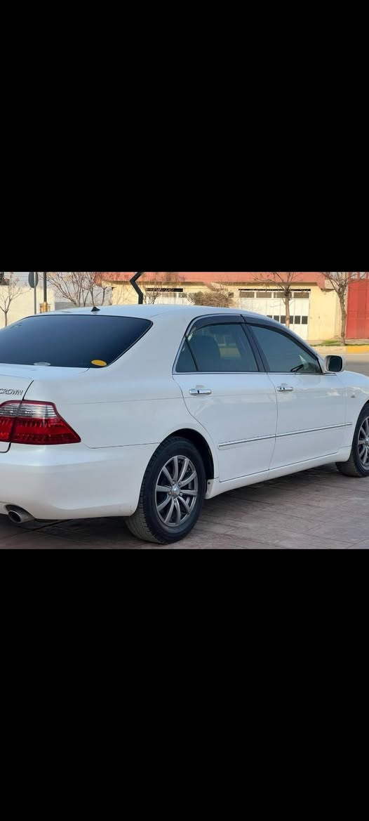 شاهینە براوە 
گەورە بە گەورەی 
182بێ دوکەڵ 
مۆدێل 2006 بەسمە ڕەیاسی 

ناوزەرد 
3دوگمە 
3پەردە 
مەرکەزی
 سەلاجە
کامل مەسروف 
ساردوو گەرمی بەسراوە 
جامی هەڵ گیراوە 
برێکی بەسراوە 
رۆنی گێروو مەکینەی گۆراوە  
جال شووخ شەپۆلی نیە 
بەس شوێن موس و بڕاوەبۆیاخە 
شوێن هەڵەبجەی شەید
سعری53 کەمێ مەجال 
*********** حلبجة, السليمانية
