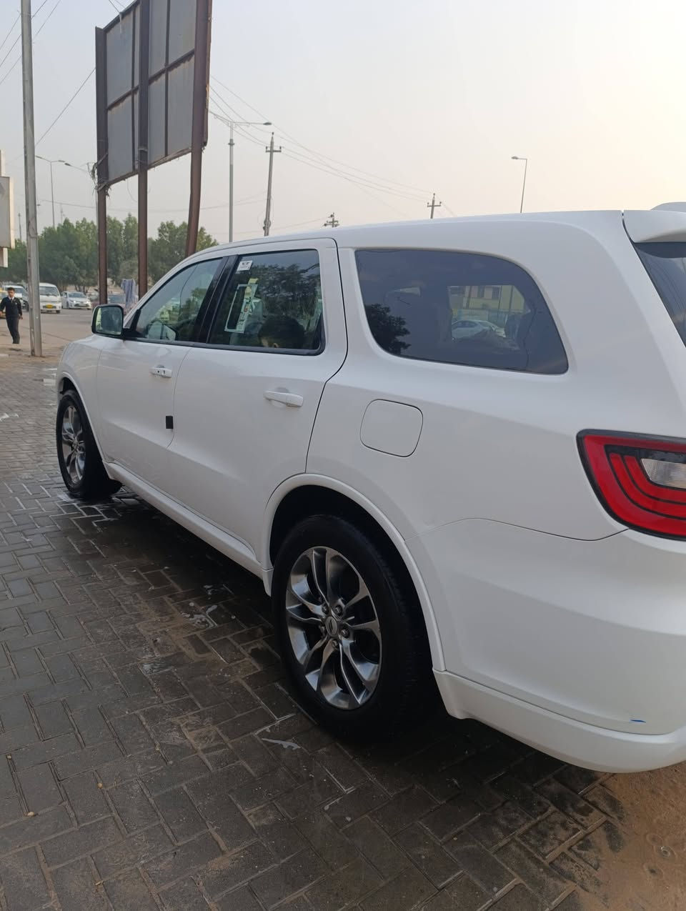 السلام عليكم
دورنكو 2019GT  وارد رقم بصرة الماني محرك 3600 كير طيارة مواصفات GTمعروفة 
حادث كلش بسيط دعامية خلفية فقط حسب الفحص والتقرير وجود بارد كلش بسيط أسفل باب السائق 
البيع او مراوس بسيارة أقل لان محتاج فرق اي سيارة تناسبني عنوان السيارة البصرة شط العرب سعر 245 شراي يتصل ***********
