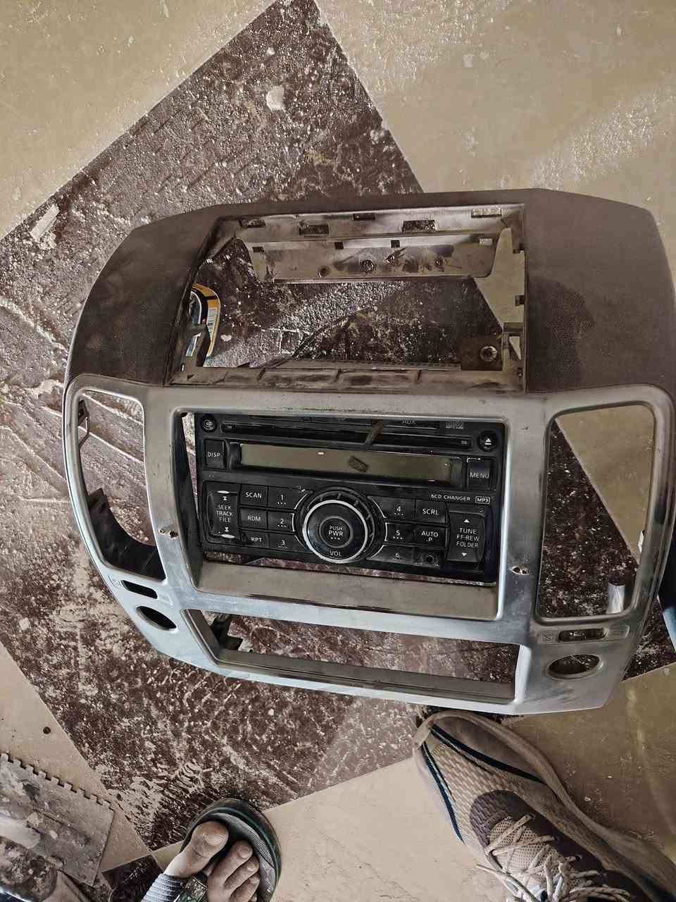 السلام عليكم شباك ومسجل بلادي كيه نيفاره قيم وخذ ***********
