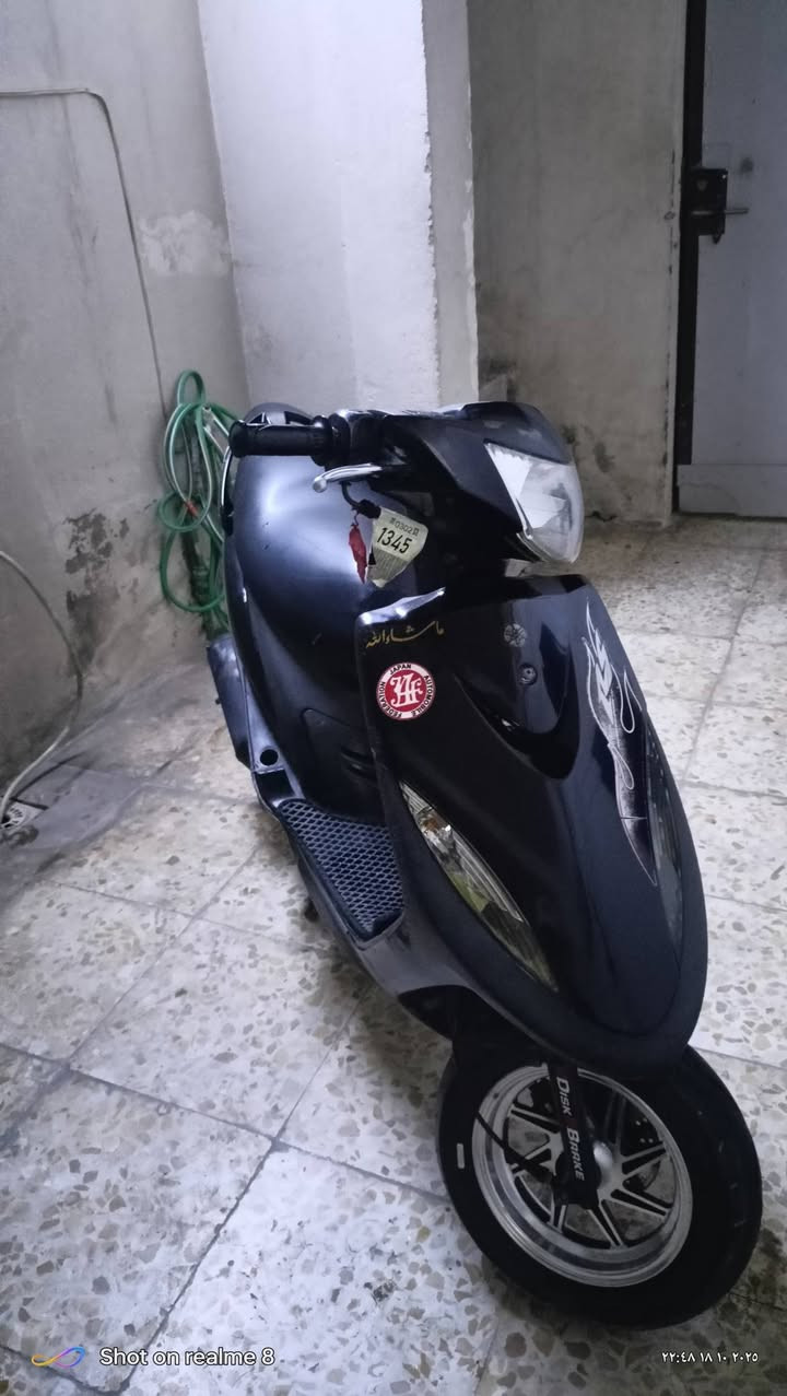 سلام عليكم
دراجه ماكس عدله موديل 2006 دراجه جديده جديده كفاله عامه ختم واحد دراجه اي نقص ما بيهة كهربائيات كلهة شغاله برغي ما بيهة نقص جيب فيتر وافحص الدراجه عارضهة ب700 قفل مكاني بغداد الحريه للأستفسار واتساب او اتصال: ***********
