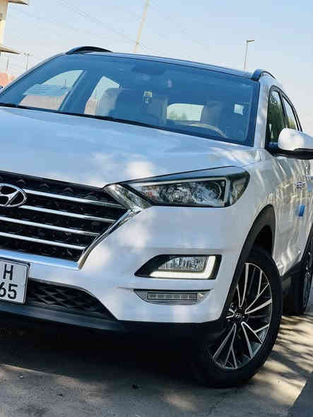 السلام عليكم 
توسان 2020 خليجي كوري اصلي   جديده بوضع الشركه مكفوله كفاله عدا بارد قليل كلش ب صندوق  ماشيه 97حقيقي وعل فحص  بعدهه بيهه كتلوكات شركه وبصمه لاخ بعده مامفتوحه  صدر امامي وخلفي شرط بعده مال شركه مكينه كير بعدهم بوضع شركة مواصفات 
بانوراما
بصمه تشغيل 
بصمه ابواب 
لد نهاري دوسات ليزرية
إشارة لكزز 
بكلايت آيل ايدي 
تريشه خلفيه 
تبريد قطعتين 
خمس ويل كب 18 
السبير المقدس مانارل
مري شفط 
كشنات جلد 
دبل كشن كهرباء 
تحكم ستيرن جهتين 
3انصمام قياده عادي 
وسبورت ونورمان 
ايكو اقتصاد بانزين 
داخل صاج 
شاشه جبيره 
كامره وحساس
شاحن واير لس 
برده خلفيه 
ثلجه بل جكمجه 
اشاير بل مري 
سايد بريك بل رجل 
مكينه 2000 دوش المرغوب 
سياره فول الفول 1/1  رقم بغداد دولي جديد هزه وسنويه جديده بسمي السعر 218 ورقة وبيها مجال  اتصال ‏***********‏ مكاني بغداد
