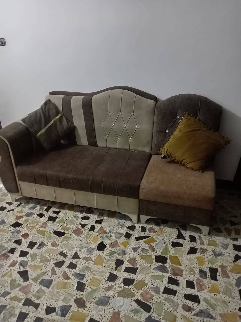 العنوان الغزاليه بغداد 
للبيع السعر 350 تواصل على هذا الرقم  ***********

***********
