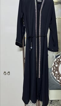 عبايه • سواد فاحم • مناسب لوزن ٧٠