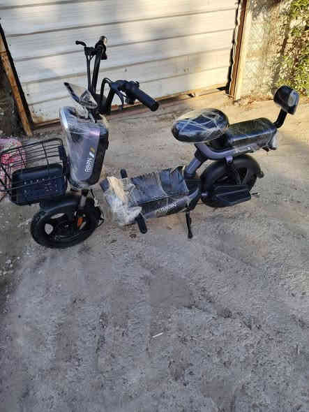 سلام عليكم دراجه شحن للبيع نوع الريان
٣سرع بصمه مفتاحين
شغاله كامله
سعر ٣٠٠
لشعب حي البساتين ***********
