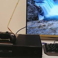 إكس بوكس ون للبيع نضيف جدا كامل منصب بي فيفا وبيس السعر 110 مجال بسيط ...