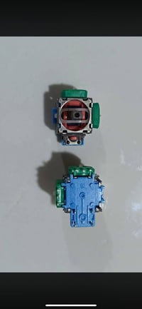 شلعة غراض صيانة اكس بوكس كيرات و عدسات و فلاتات للبيع كلهم ب ٢٥ مع الت...