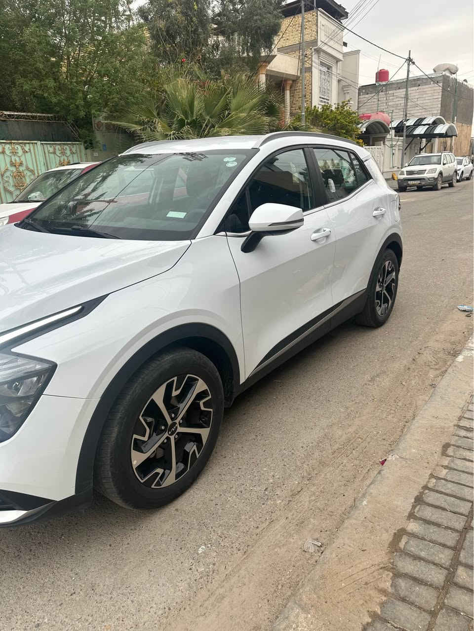 سبورتج 2024 اربيل خليجي 
محرك 2000. بصمة سايد بريك بصمه تبريد خلفي شاشة متصله تحكمات حساسات كامرة دوارة وبعد مواصفات السيارة كفالة عامه عدا بارد جاملغ امامي واضح بالصور ماشيه 45 الف ورقمي *********** البصرة, العراق
