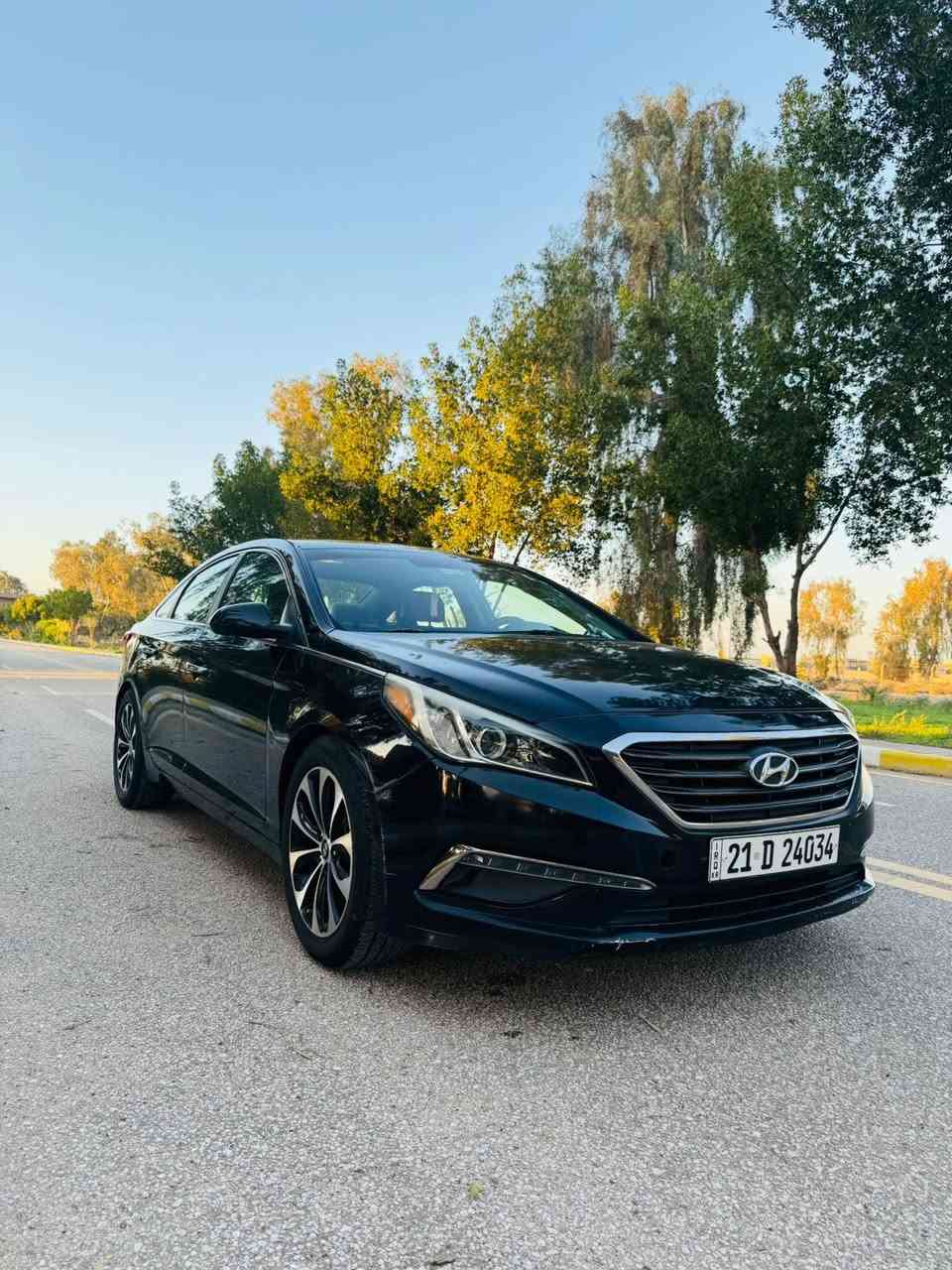 السلام عليكم
للبيع
سوناتا
موديل 2015
نص مواصفات
شاشه صغيره
كامره
حساس خلفي
سويج
شفتات جهتين
مكينه 2400
رقم اسليمانيه
حادثها بنيد فقط بدون دواخل
وباب خلفي كلير من مريكا فقط والباقي كفاله 
العنوان بابل المسيب 
للاستفسار
***********
