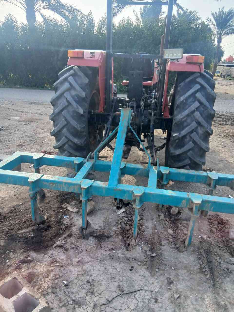 مكينه فوركسن انكليزي للبيع محوره دبل اكسن جاهزه الشغل بدون وراها اندبليت وخرماشه مكان بغداد المحمودية تصال على رقم ***********
