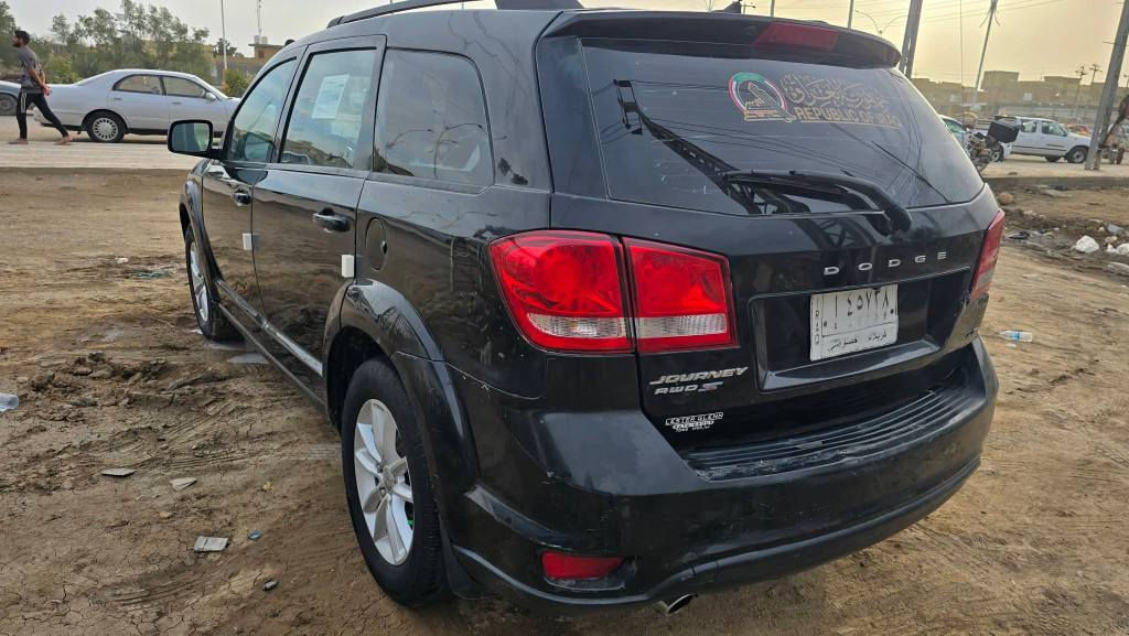 للبيع والمراوس
دوج جورني موديل 2014 حره كربلاء بسمي تحويل مباشر سنويه ٢٩وأرد امريكي  مكفوله من تبديل بيه رشات صبغ مكفوله من تبديل وضربه  سياره فئه  AT
#المواصفات
بصمه ابواب
بصمه تشغيل
شاشه
تحكم ستيرن جهتين
لايت لد
ويل كب كروم اصلي
مثبت سرعه
دبل كزوز
٦ سلندر
٥راكب
١ قطع تبريد
السياره جديده وجاهزه كير محرك تبريد تخم تاير حداديه مكفولات جاهزه للأخير من كلشي
#مكان_السياره_ذي قار الشطره 
السعر 105 وبيها مجال الشراي
للأتصال عل الهاتف
‏‪***********
*********** الشطره, ذي قار
