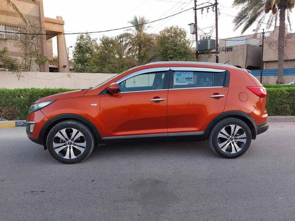 سبورتج ٢٠١٢ خليجي اللون مشمشي المميز
دوش محرك ٢٠٠٠ المرغوب 
مكفولة من الصبغ والتبديل والضربة
ماشية ١١٣
رقم بغداد مشروع وطني سنوية جديدة بأسم بنية مهندسة
بانوراما 
حساسات 
شاشة كاميرا تايرات  تبريد كله جديد
فقط بيها هاي دعمة شخوط 
مكان بغداد الحرية 
***********
