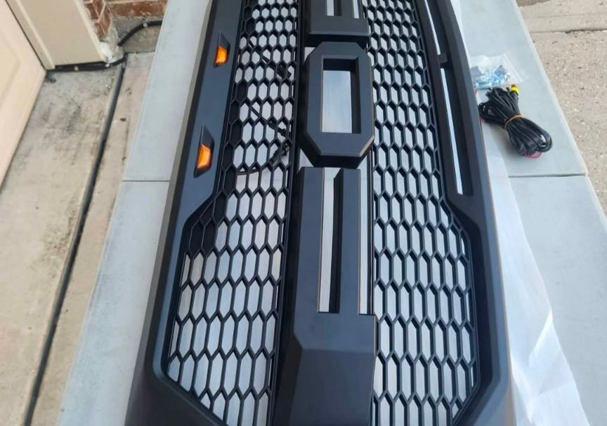 Available in Stock


**إذا كنت صاحب هذا الإعلان وتريد حذفه لأي سبب، رجاءا أرسل رسالة إلى الدعم الفني**