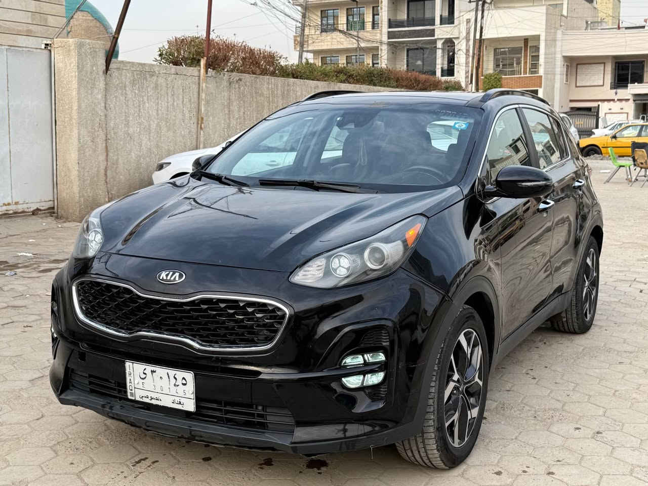 سبورتج 2022
حادث جاملغ وبنيد 
فول مواصفات 1/1
بصمه 
كشنات جلد +كهرباء
بنرامه  
شاشه تحكمات ستيرن جهتين 
صندوق كهرباء 
توقف ذاتي 
مكينه 2400
مكينه كير مكفولات 
رقم بغداد مشروع وطني تحويل ثاني يوم 
عنوان بغداد شارع فلسطين 
معروضه 158
*********** بغداد, العراق
