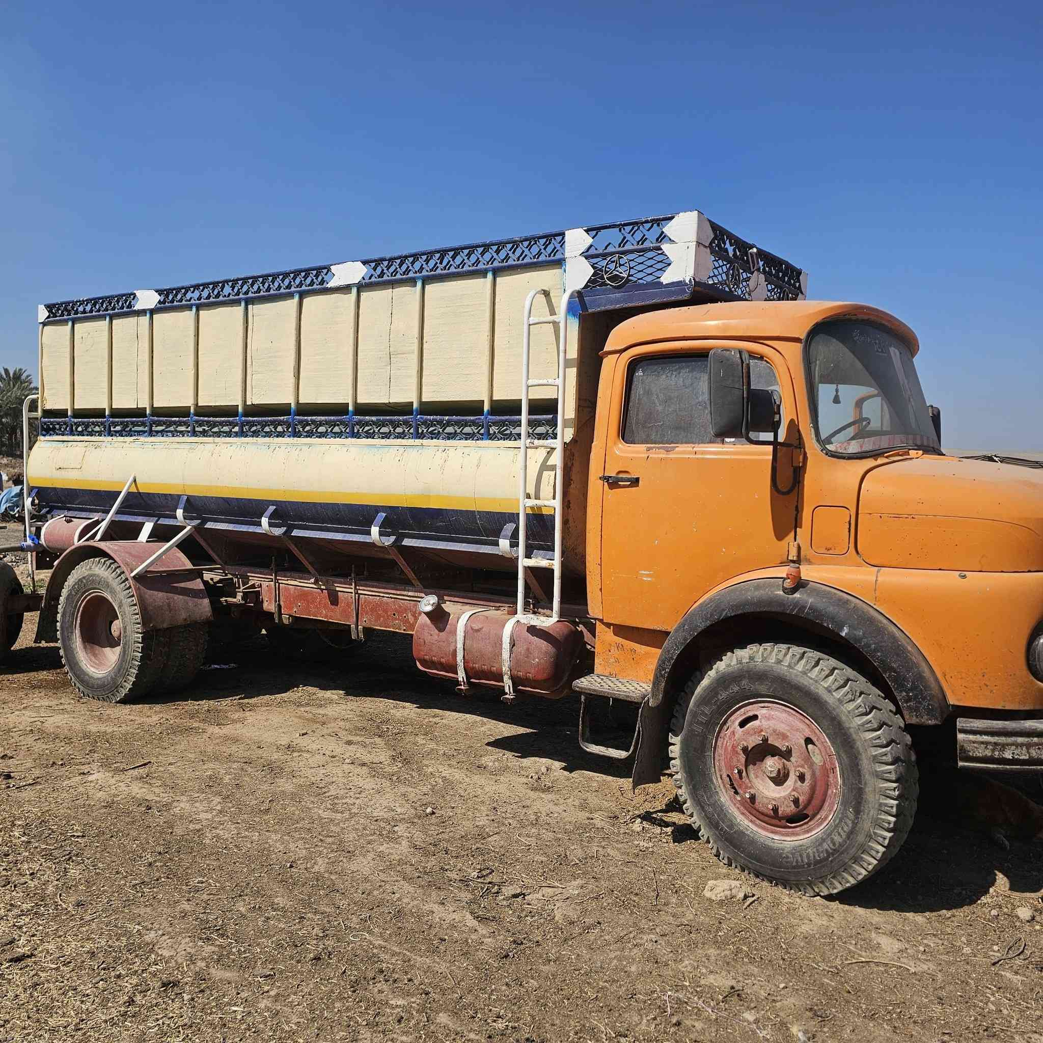 السلام عليكم ابو ردين للبيع موديل 81 شاص بلادي ورق بلادي تخم تاير جير جديد سيار  جاهزه  العنوان الحله استفسار على هذا الرقم  *********** سراي بخير ويدلل
