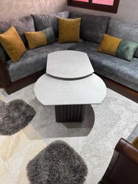 طاولة • جديدة • سعر مناسب