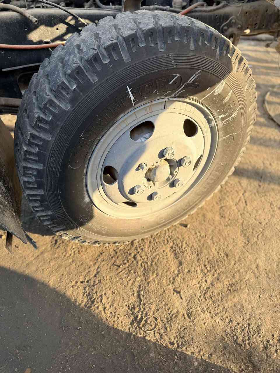 تخم تاير حجم 900 +تانكي كاز للبيع ***********
