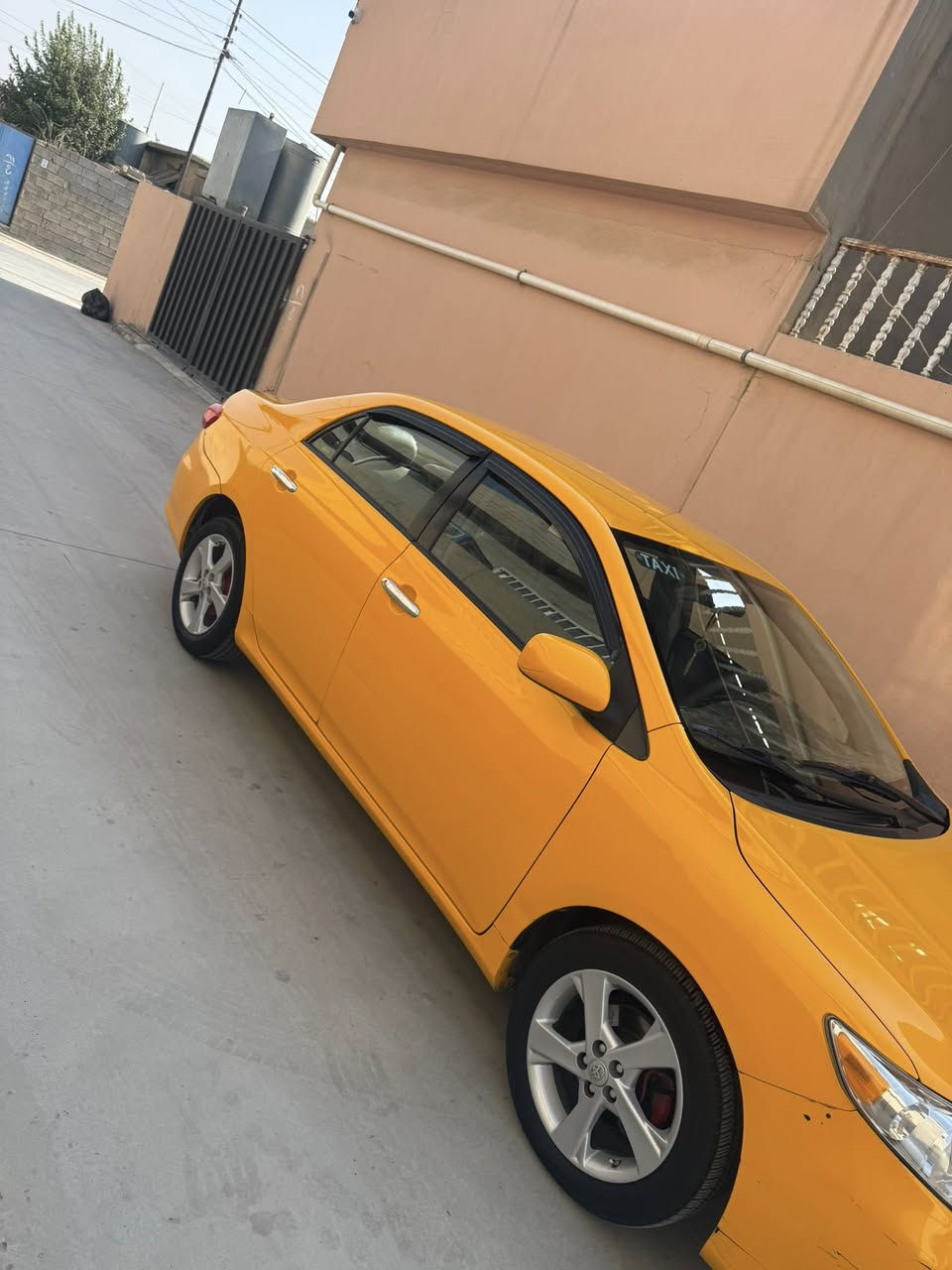 سلام عليكم اخوان سيارة كورلا ٢٠١٢غاز و بنزين مشروع وطني سنوية لحد ٢٠٢٨ ضرر جاملغ خلف سايق بدون دواخل و ربع باب سايق السعر١٣٢
***********
وتحياتي لجميع
