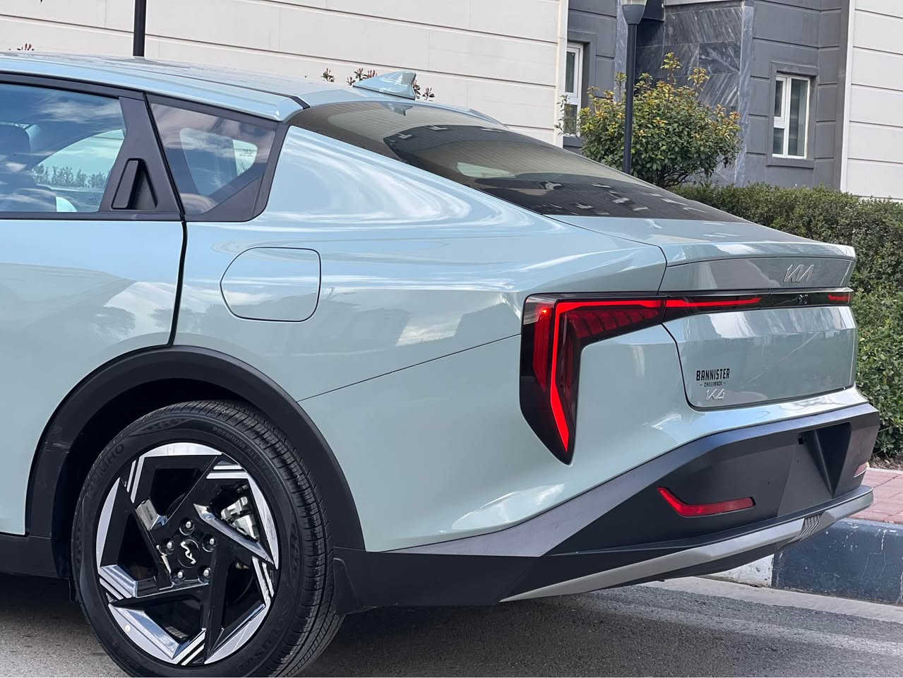 سیارە مابی صبوخ ، بس ٢ مکان PDR
کامل رادار ، لایت لید ، شغال ، ئیکو و سپورت ، ئوتوهولد ، بریک بصمە ، مرایا رادار 
ارباگ سلیم ماطاگ،
مکان : السیمانیە 
٣ شهر کاتی 
*********** السليمانية, العراق
