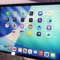 آيباد 9 • ٢٥٦ • مقفل