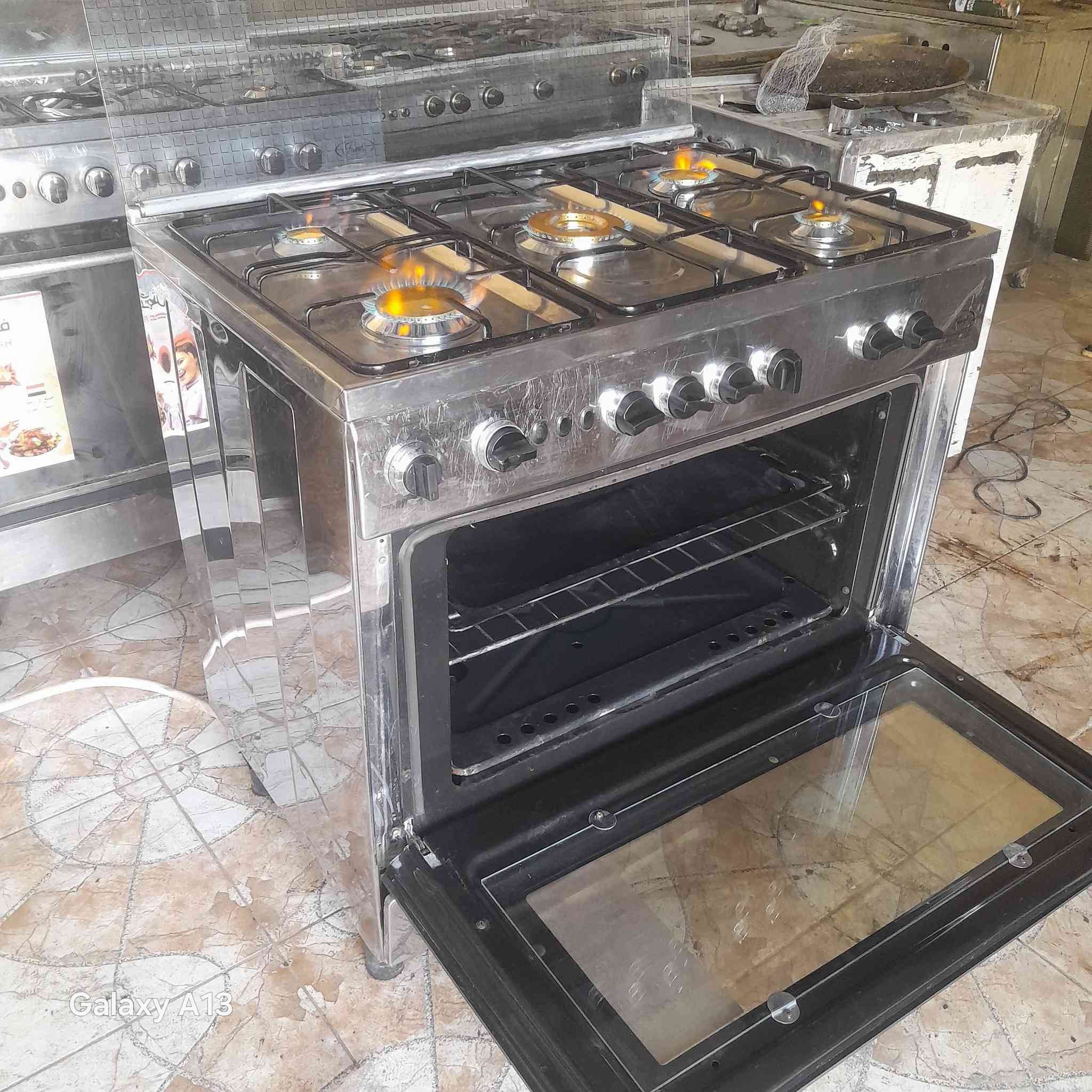 طباخ فرش مصري استيل باب اول كوله شغال وعلى الفحص العنوان حي النداء شارع المكاتب وتساب مازنجر موجود ***********
