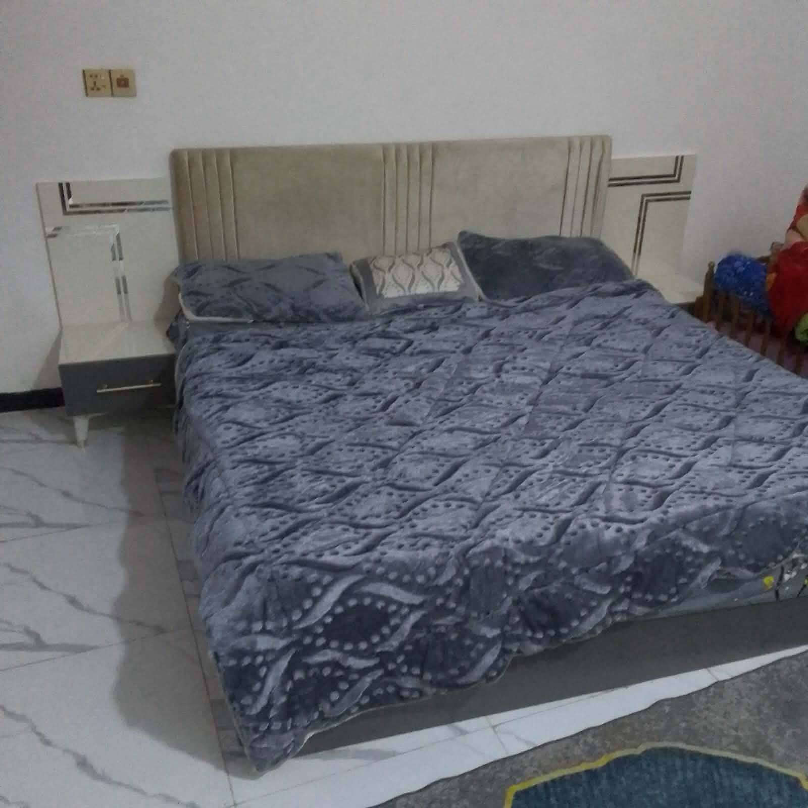 غرفه للبيع نظيفه
سعر 450
بيها مجال سماوه


**إذا كنت صاحب هذا الإعلان وتريد حذفه لأي سبب، رجاءا أرسل رسالة إلى الدعم الفني**