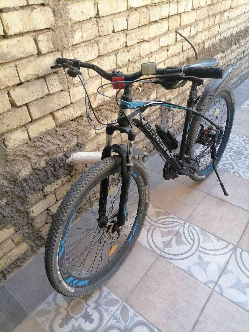بايسكل اخو الجديد للبيع
حجم 29
بي 9 دبلات خلفي و3 دبلات امامي
بي جاملغات ومطارة وقفل للبايسكل هم 
بريك دهن يعني هيدروليك
سعره 250 الف
للتواصل:👇
***********

