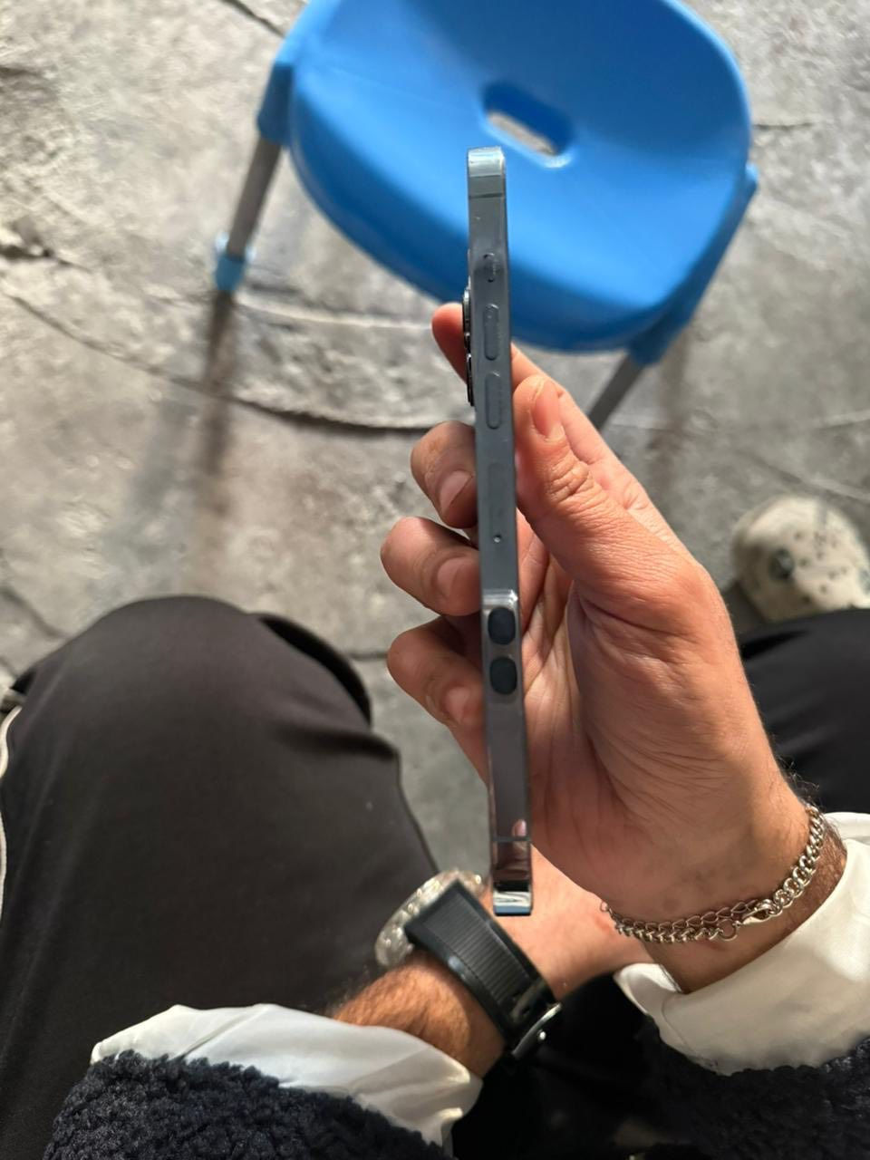 السلام عليكم ايفون ١٣ برو ماكس ٢٥٦ بطاريه مبدله اصليه وقيع مبدله غراض تفصيخ اصلي + شاشه بيها فطر ممبين والضهر بي فطور مثل ما موضح بصور رايده ب ٤٥٠ وبي مجال قليل كلش حك الجية مكاني كرخ كاظمية 
***********
