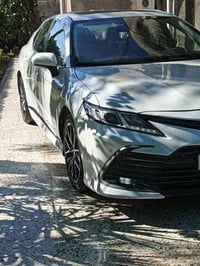 للبيع كامري موديل ٢٣ عبد اللطيف ماشيه ١٦ ألف بيها حادث سونر مرفق ويا ا...