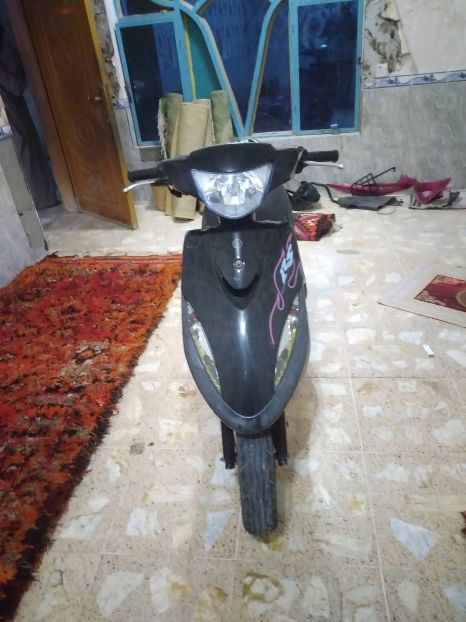 سلام عليكم ماكس عدله باله ستوها طالعه من لباله لدراجه خير من لله ختم واحد ويه لمكينه لسعر ٩٠٠ وبيها مجال بصيط  اتصلل وتدلل ***********
