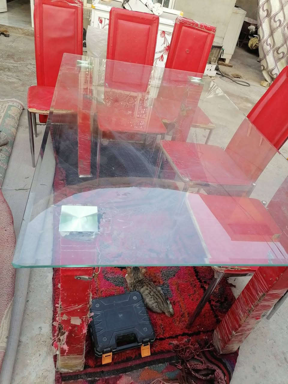 ميز طعام مع  5كراسي 
السعر 35وبي مجال بصيط 
العنوان ديالى الخالص سعدية الشط @إشارة


**إذا كنت صاحب هذا الإعلان وتريد حذفه لأي سبب، رجاءا أرسل رسالة إلى الدعم الفني**