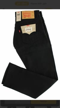 #بنطلون #جينز اصلي Levi's 501 بقصّة عادية وساق مستقيمة وأزرار أصلية أس...