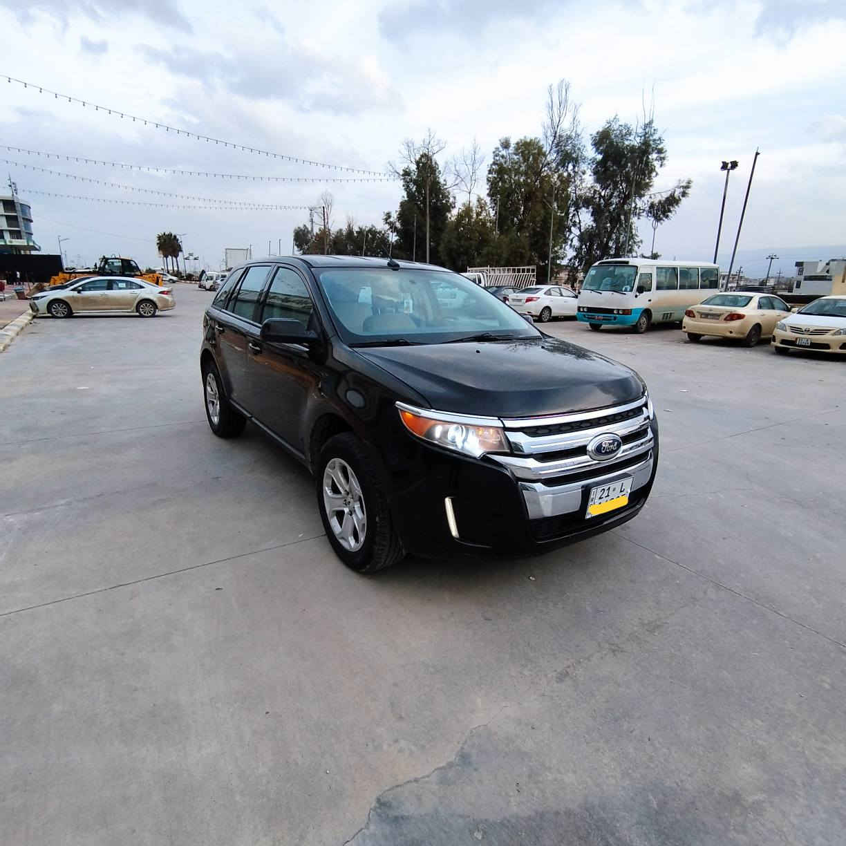 فۆرد ئێج 2012 کلین بێ بۆیاخ مواسەفات SEL فول بەس سلایت نیە ناو زەرد شاشە گەورە 
سەنەویو هەمو شتێکی نوێیە تا 2031 گێڕو مەکینەو تەبرید بێ عەیبە توندو تۆڵەو بێ مەسرەفە *********** السليمانية, العراق
