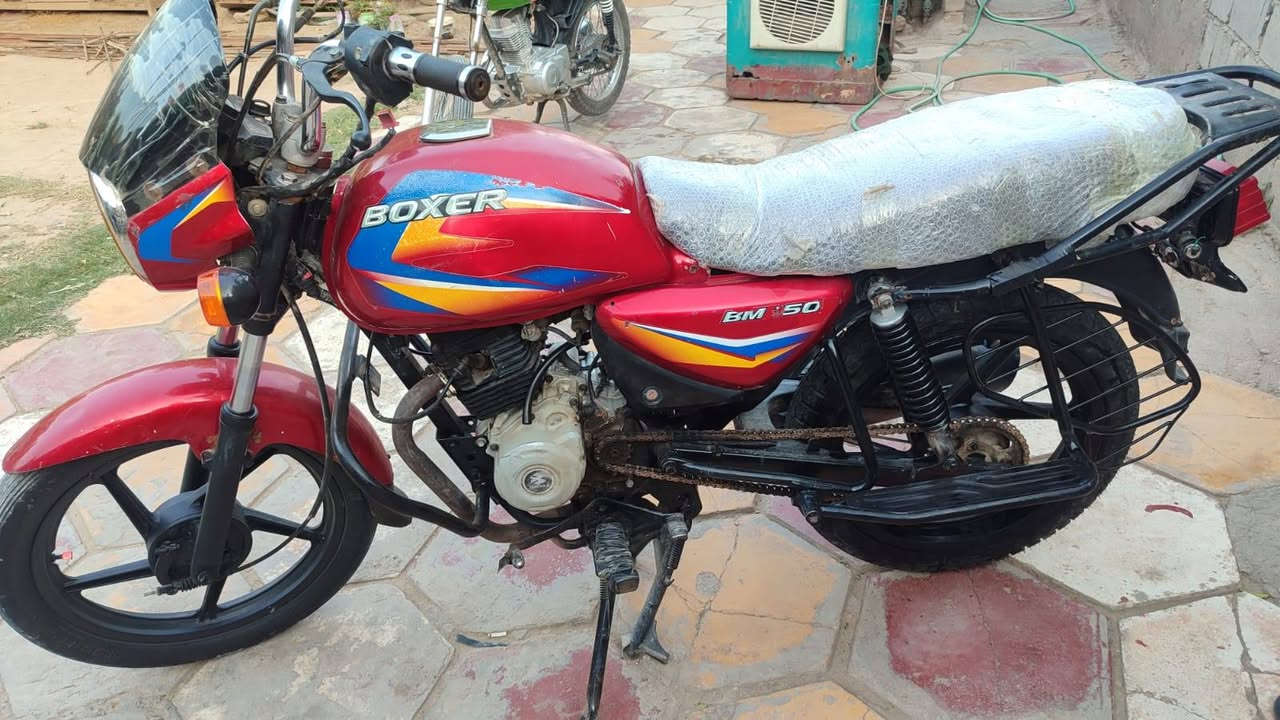 سلام عليكم دراجه بوكسر كلك مكفوله موديل 20 رقم شاصي موجود وبليته اوراقه ضاعن عندي بل بيت  محرك مامفتوح مكاني بابل قرب العلويه شريفه (ع) رقمي *********** متواجد خاص
